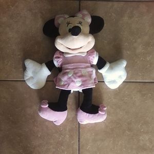 MINNIE MOUSE PLUSH DOLL